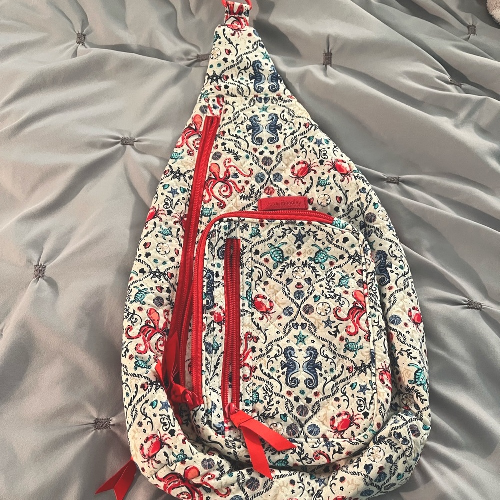 Sling backpack Vera Bradley in pattern sea life.